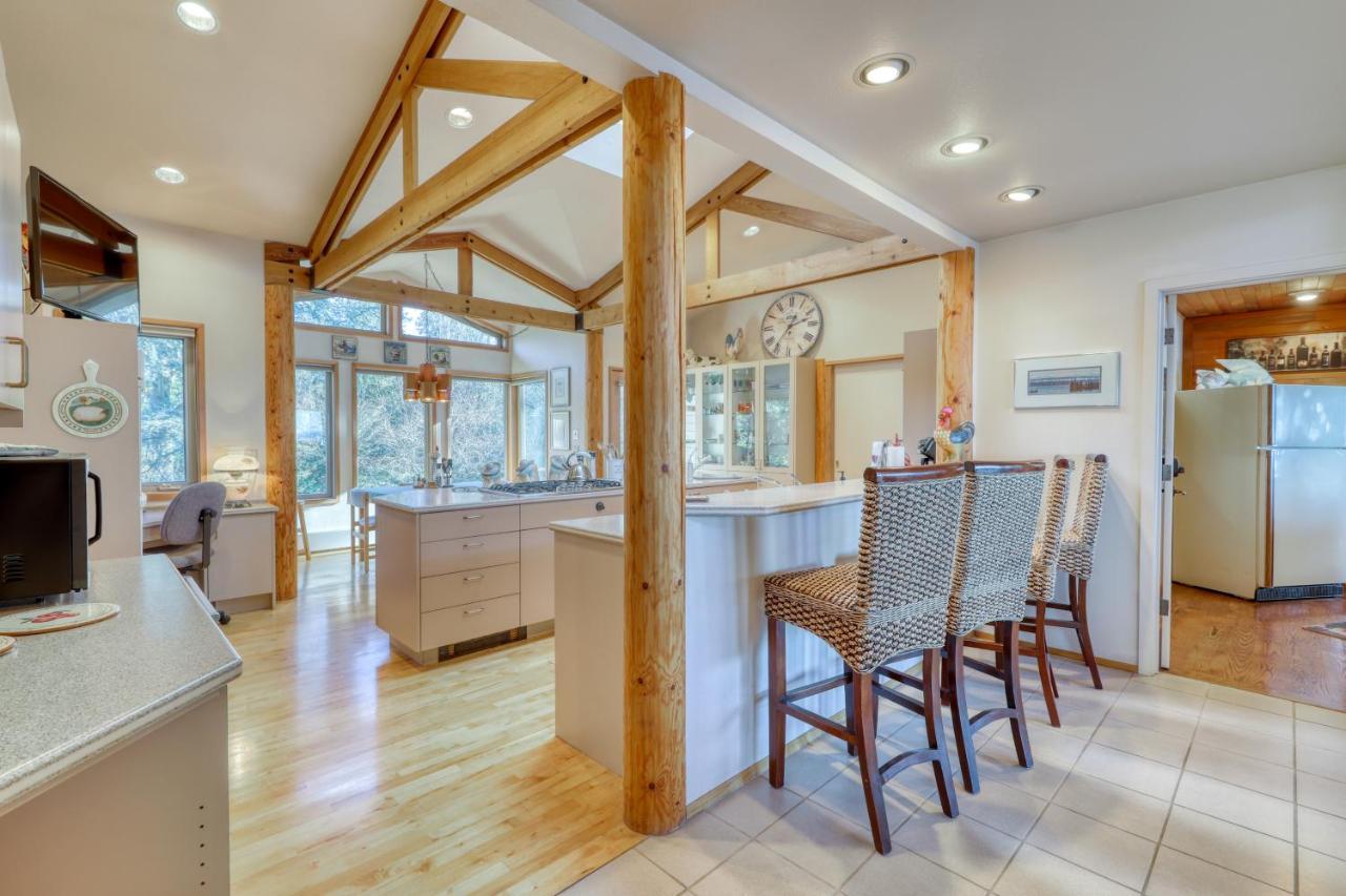 Seascape Lodge Freeland Экстерьер фото
