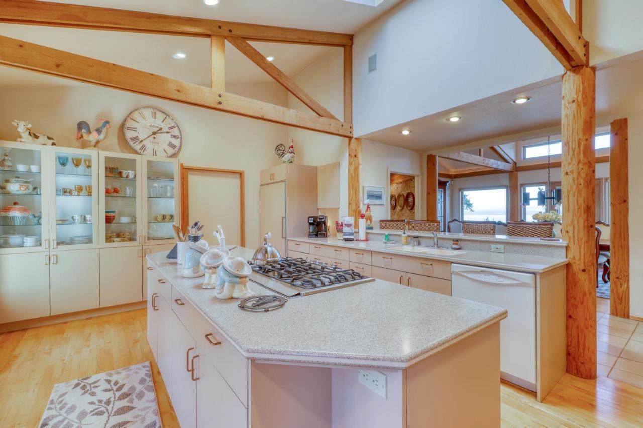 Seascape Lodge Freeland Экстерьер фото
