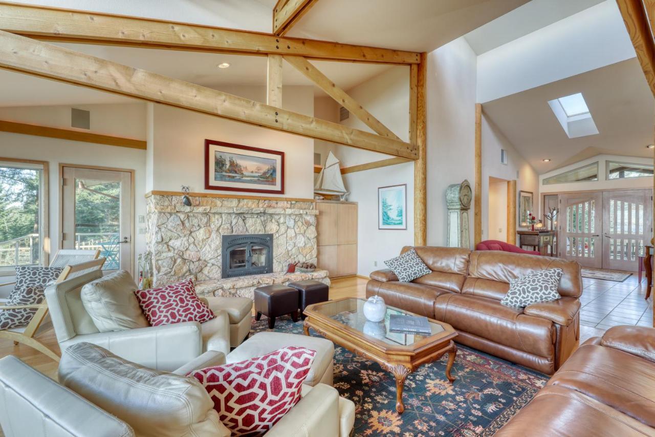 Seascape Lodge Freeland Экстерьер фото