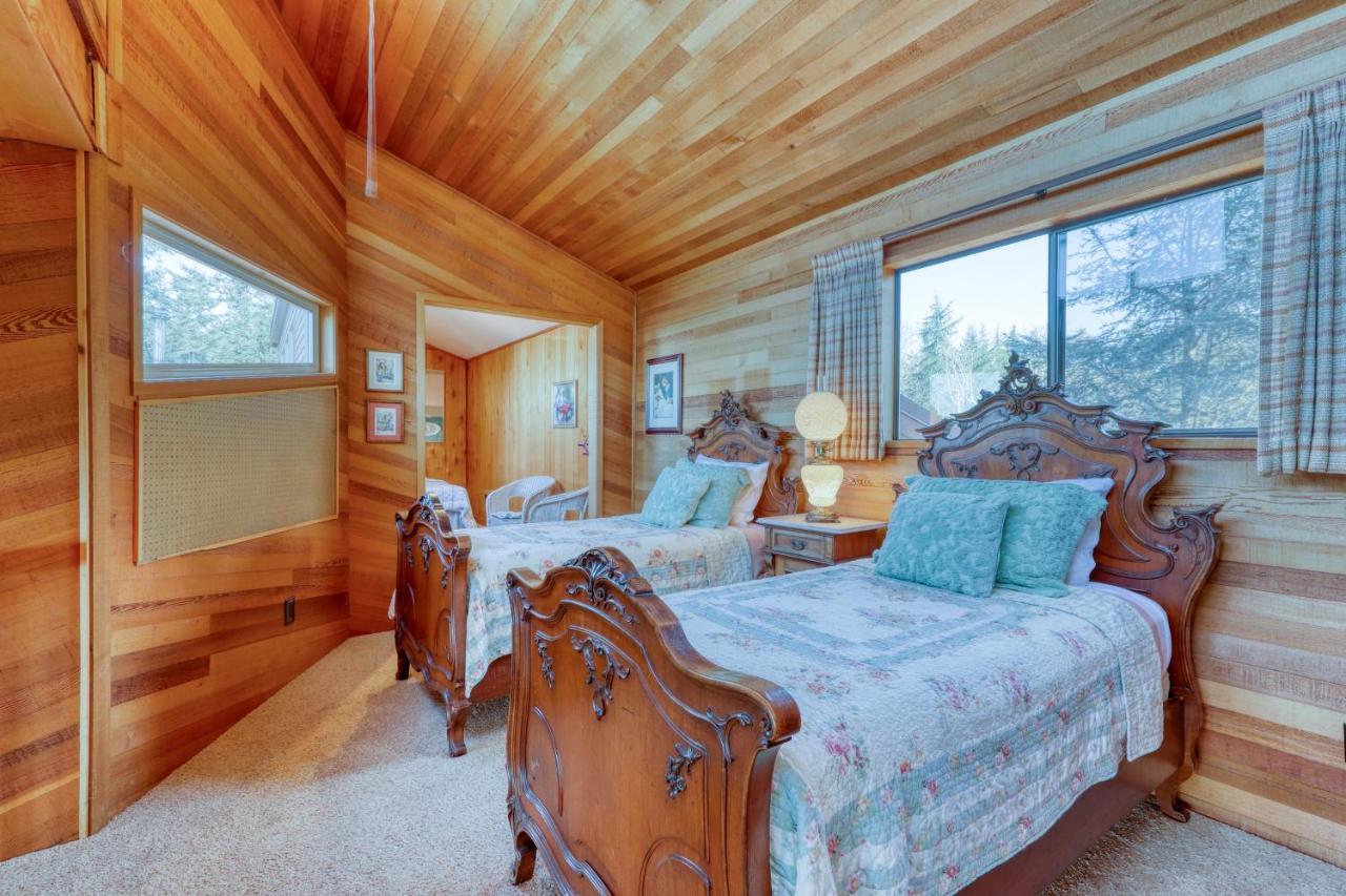 Seascape Lodge Freeland Экстерьер фото